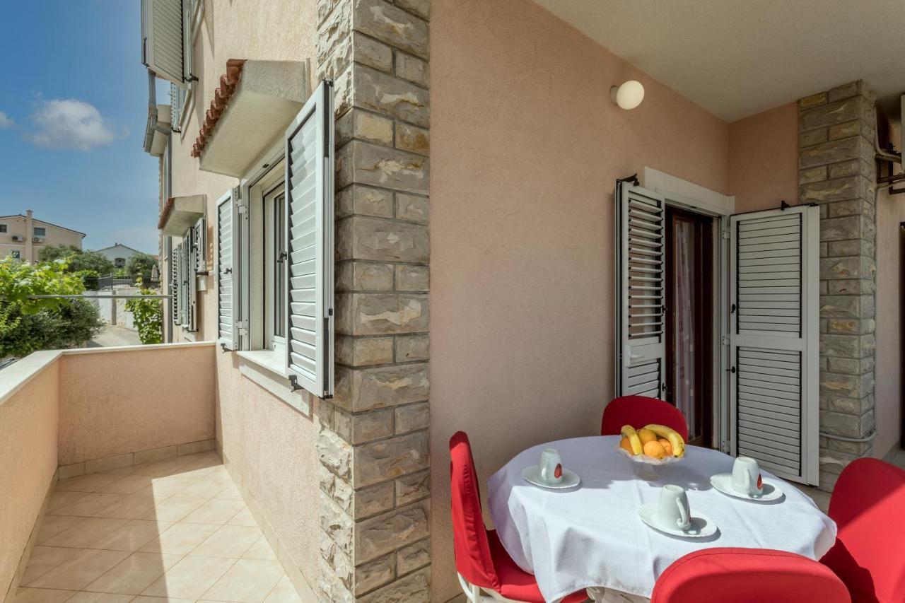 Apartmani Prkacin Trogir Extérieur photo