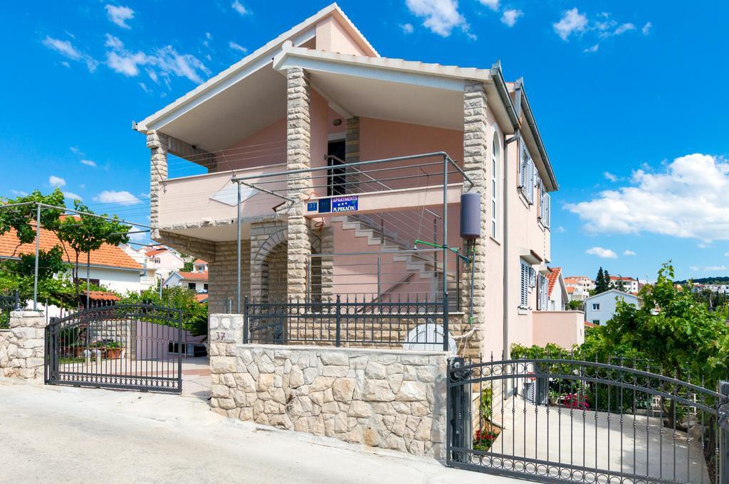 Apartmani Prkacin Trogir Extérieur photo
