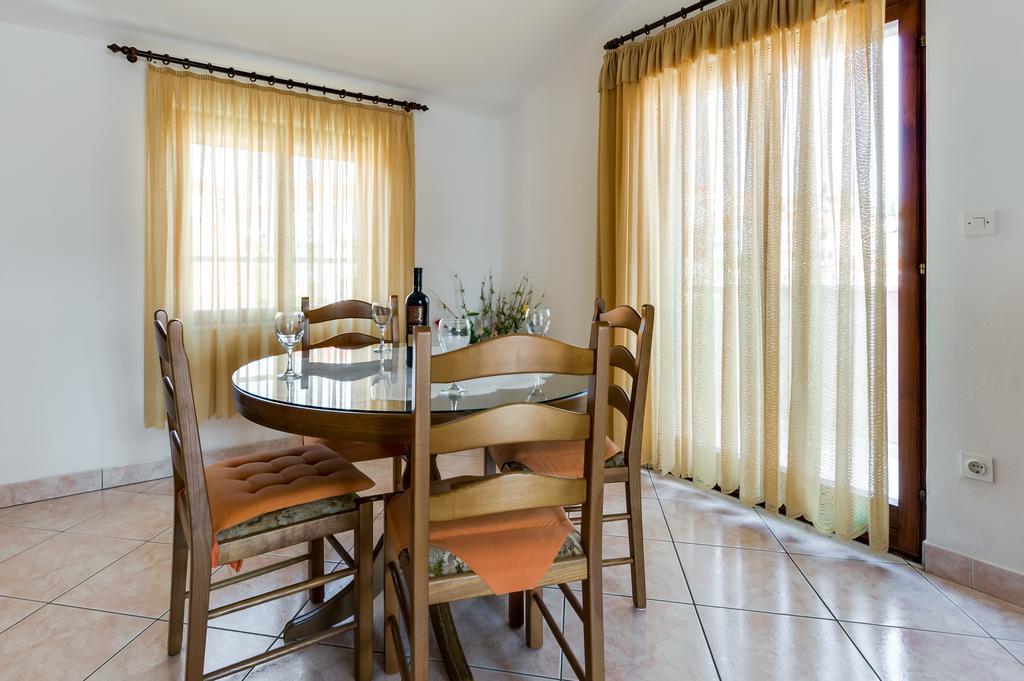 Apartmani Prkacin Trogir Extérieur photo