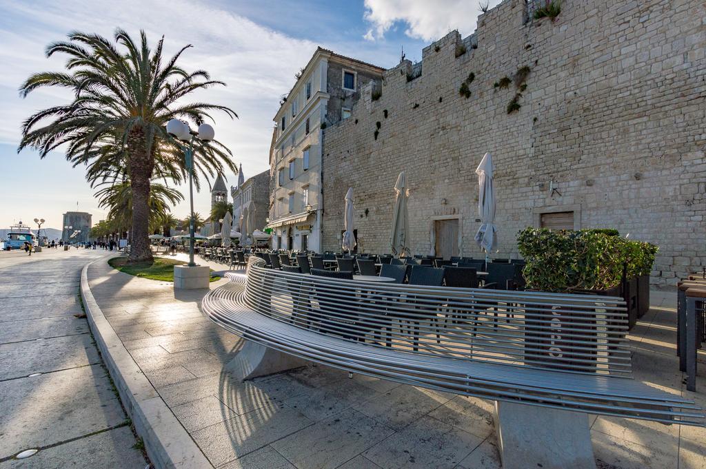 Apartmani Prkacin Trogir Extérieur photo